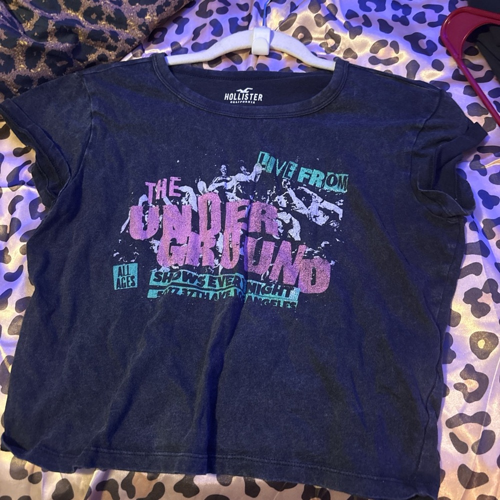 Hollister grey Graphic Short Sleeve Tee